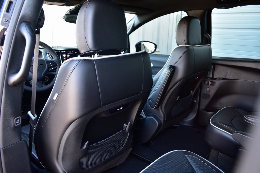 2026 Chrysler Pacifica Limited S