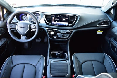 2026 Chrysler Pacifica Limited S