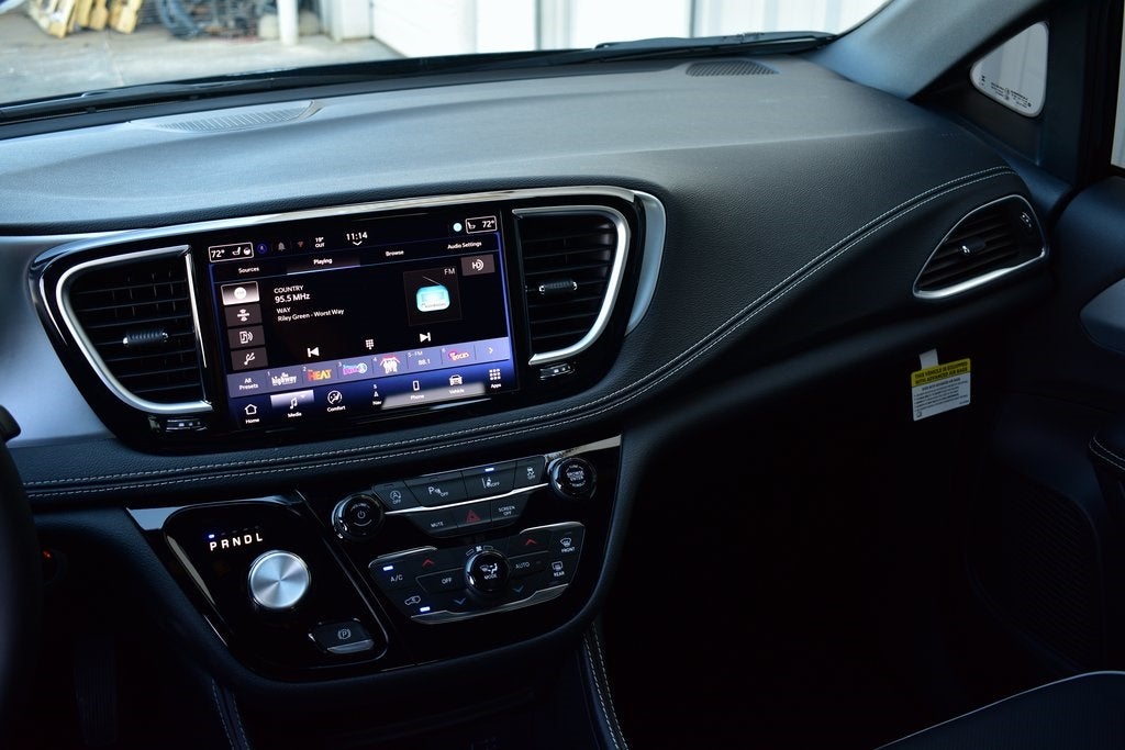 2026 Chrysler Pacifica Limited S