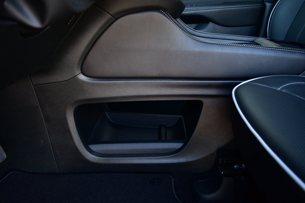 2026 Chrysler Pacifica Limited S