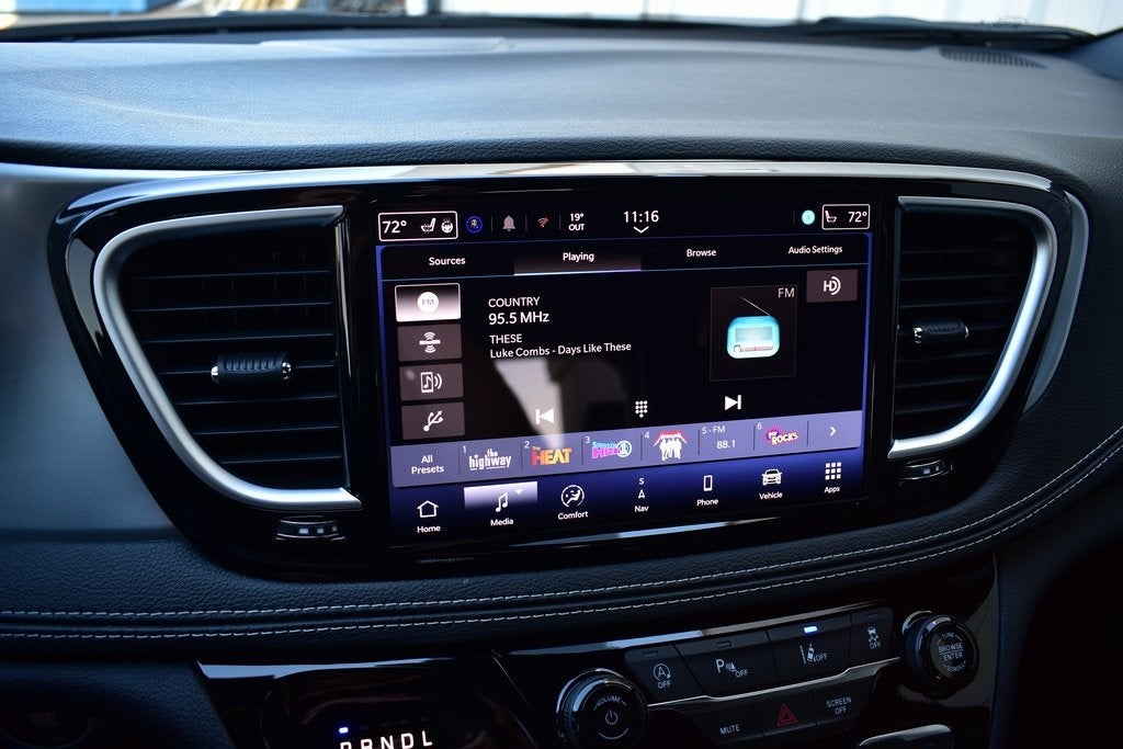 2026 Chrysler Pacifica Limited S