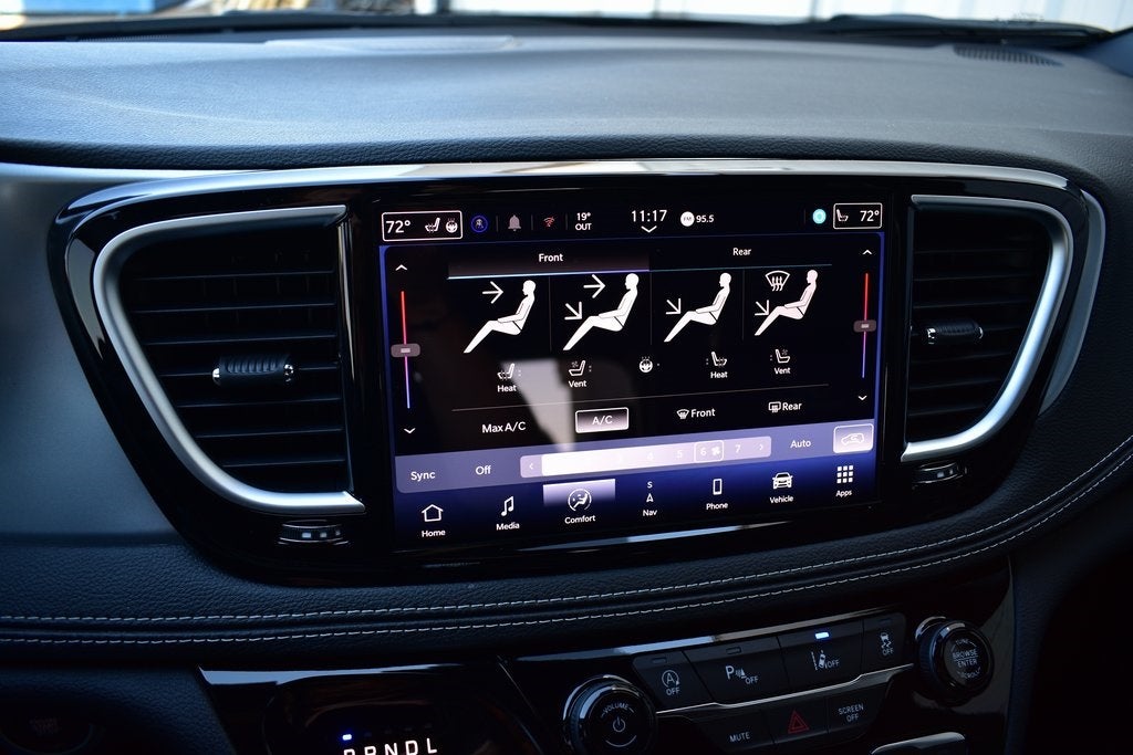 2026 Chrysler Pacifica Limited S