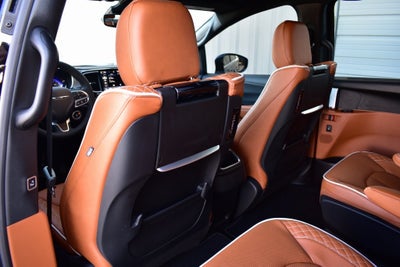 2026 Chrysler Pacifica Pinnacle AWD