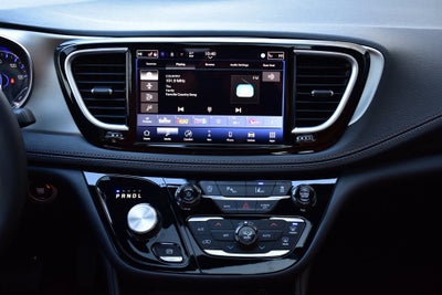 2026 Chrysler Pacifica Pinnacle AWD