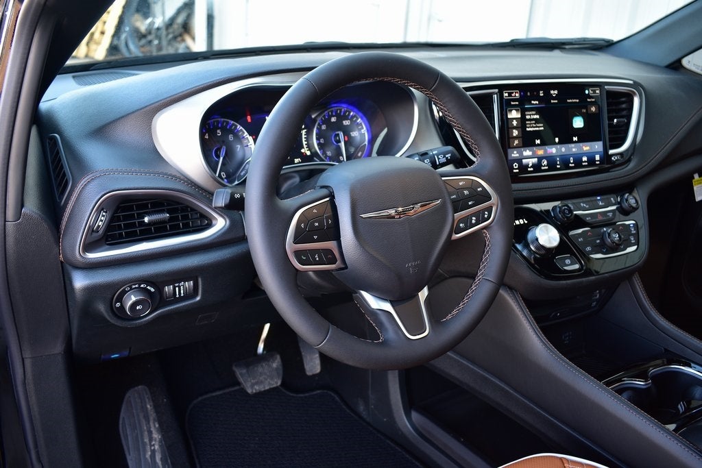 2026 Chrysler Pacifica Pinnacle AWD
