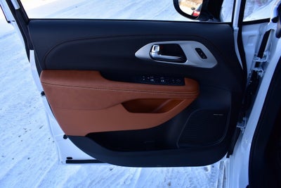 2026 Chrysler Pacifica Pinnacle AWD