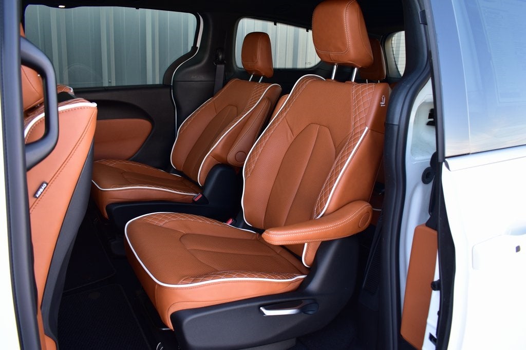 2026 Chrysler Pacifica Pinnacle AWD