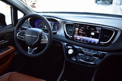 2026 Chrysler Pacifica Pinnacle AWD