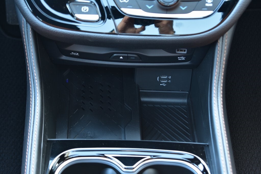 2026 Chrysler Pacifica Pinnacle AWD