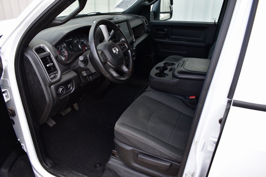 2023 RAM 3500 Tradesman Crew Cab 4x4 SRW