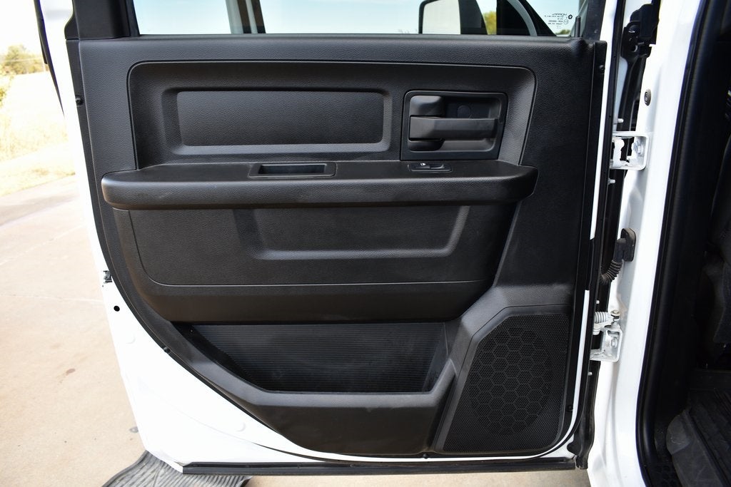 2023 RAM 3500 Tradesman Crew Cab 4x4 SRW