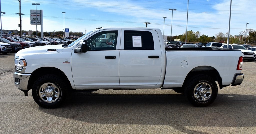 2023 RAM 3500 Tradesman Crew Cab 4x4 SRW