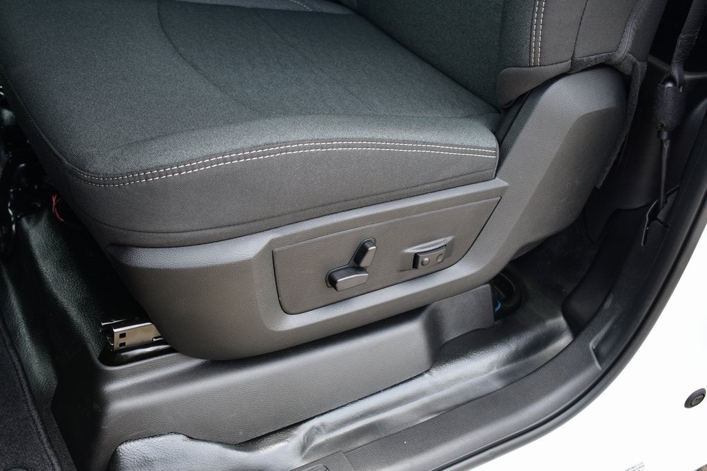 2025 RAM 2500 Big Horn Regular Cab 4x4 8' Long Box