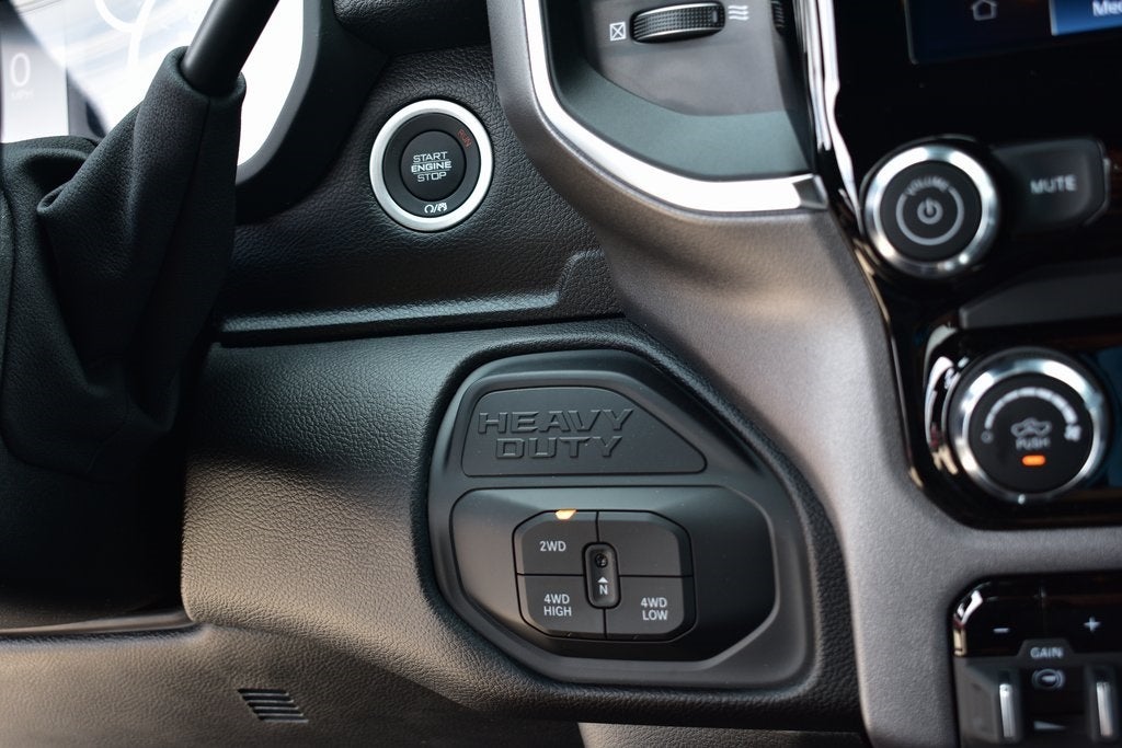 2025 RAM 2500 Big Horn Regular Cab 4x4 8' Long Box