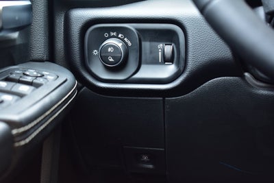 2025 RAM 2500 Big Horn Crew Cab 4x4 6'4" Box