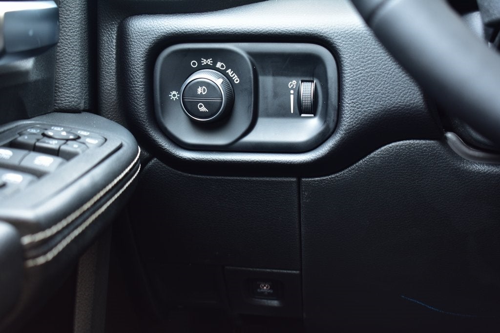 2025 RAM 2500 Big Horn Crew Cab 4x4 6'4" Box