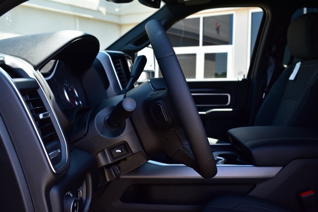 2025 RAM 2500 Big Horn Crew Cab 4x4 6'4" Box