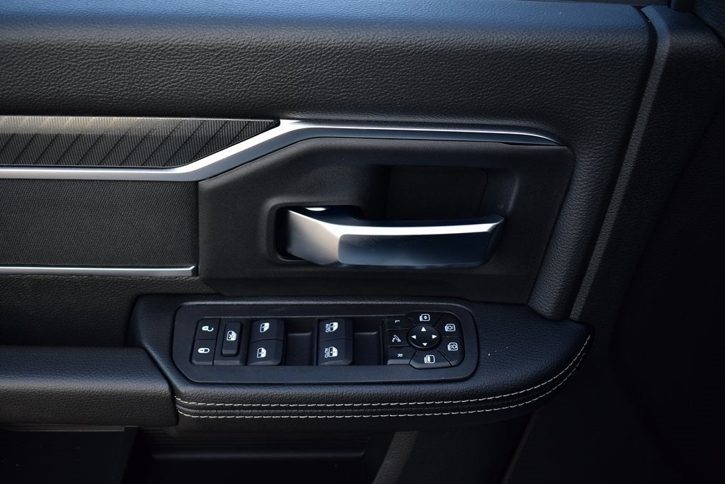 2026 RAM 2500 Big Horn Crew Cab 4x4 Night Edition