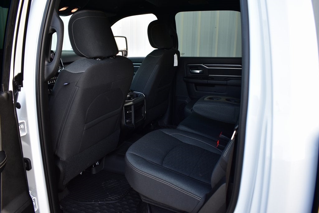 2026 RAM 2500 Big Horn Crew Cab 4x4 Night Edition