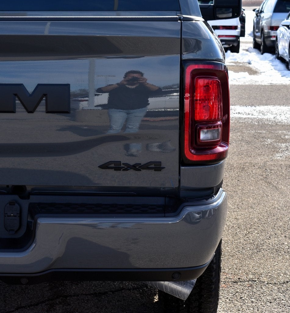 2026 RAM 2500 Big Horn Crew Cab 4x4 Night Edition