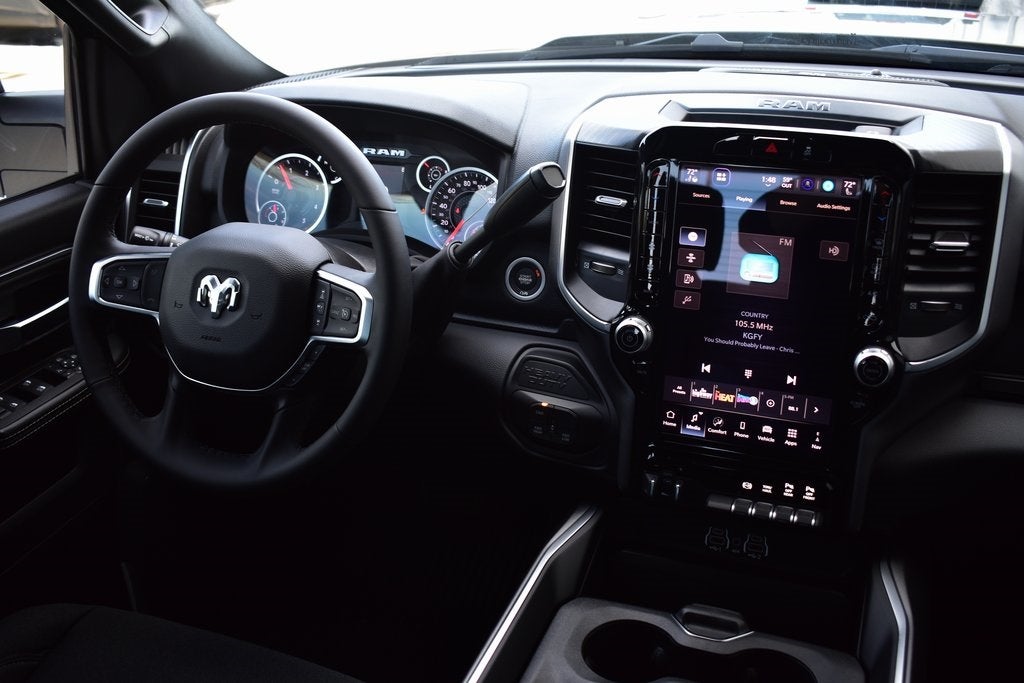 2026 RAM 2500 Big Horn Crew Cab 4x4 Night Edition