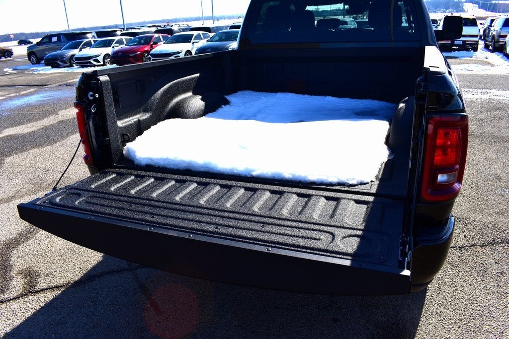 2026 RAM 2500 Big Horn Crew Cab 4x4 Night Edition