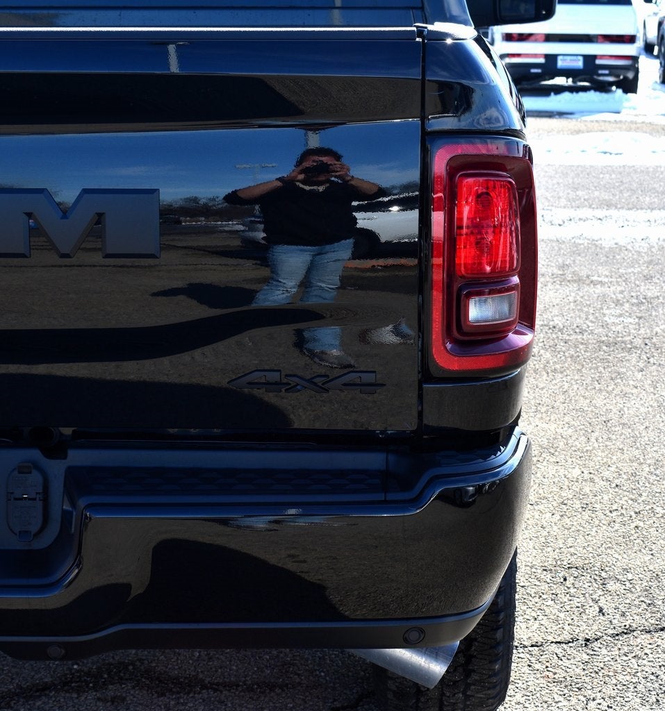 2026 RAM 2500 Big Horn Crew Cab 4x4 Night Edition