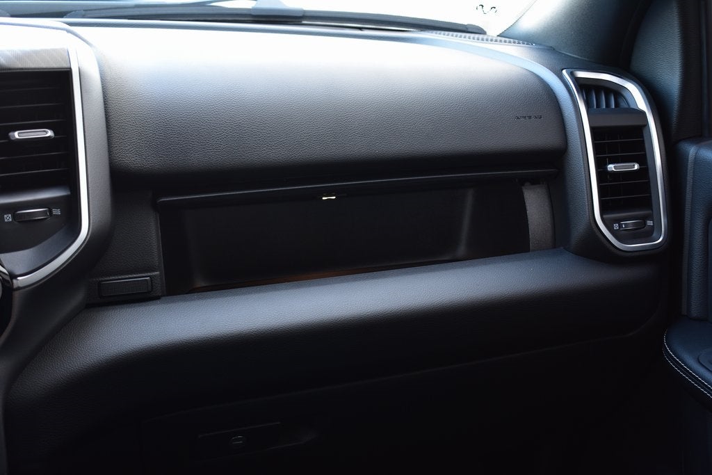 2026 RAM 2500 Big Horn Crew Cab 4x4 Night Edition