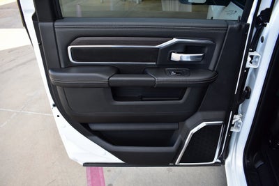 2026 RAM 2500 Laramie Night Crew Cab 4x4 6'4" Box