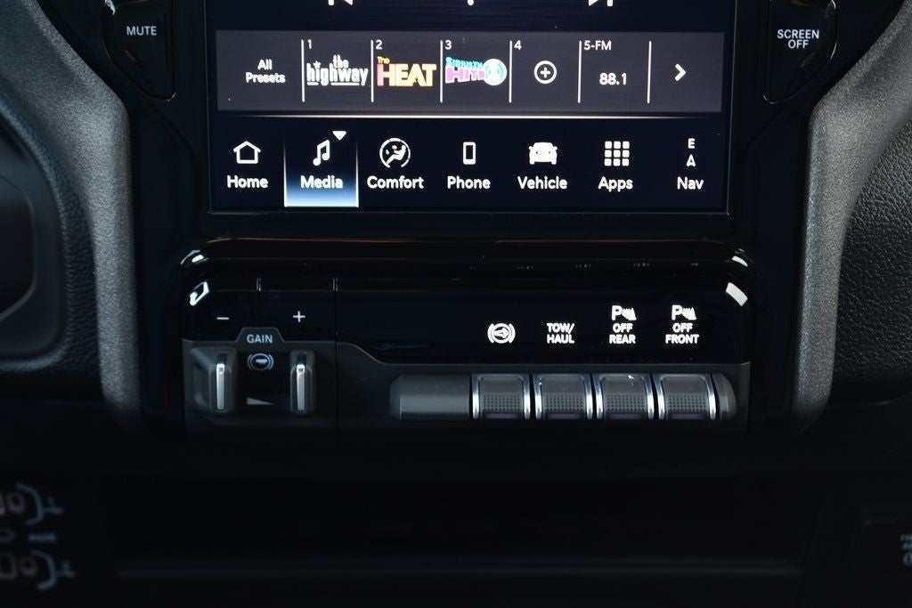 2026 RAM 3500 Tradesman Crew Cab 4x4 Long Box DRW