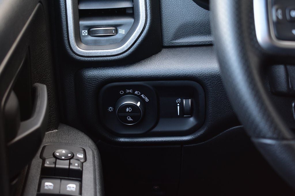 2026 RAM 3500 Tradesman Crew Cab 4x4 Long Box DRW