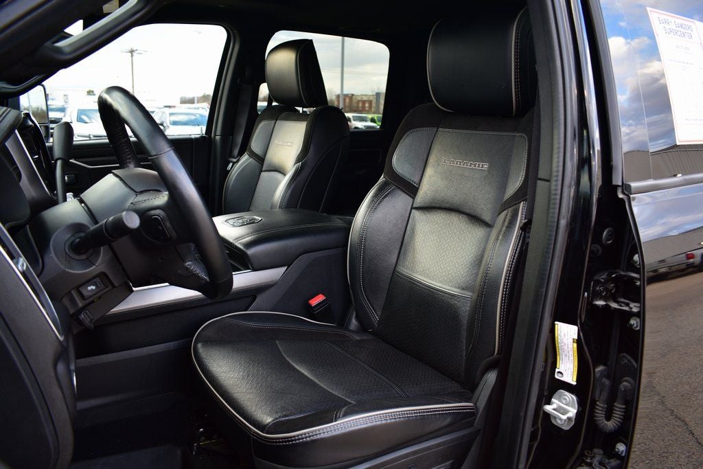 2024 RAM 3500 Laramie Night Mega Cab 4x4