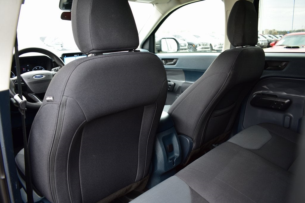 2022 Ford Maverick XL w/Utility Bed Cap