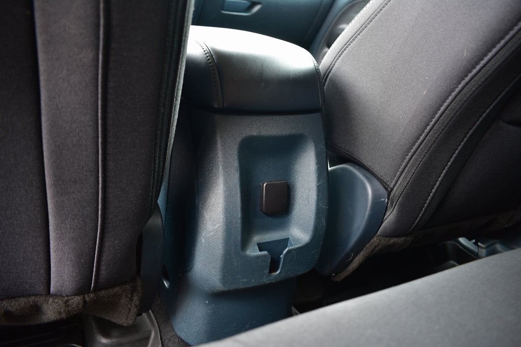 2022 Ford Maverick XL w/Utility Bed Cap