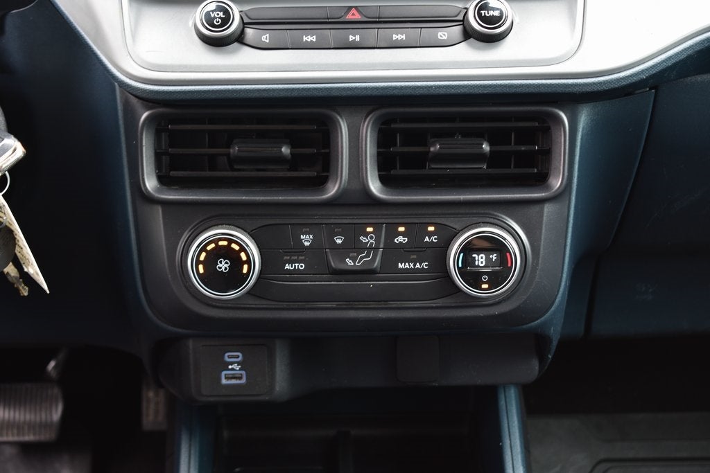 2022 Ford Maverick XL w/Utility Bed Cap