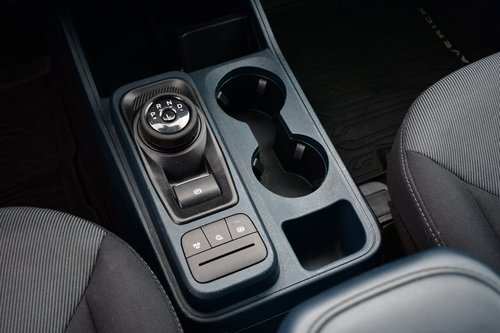 2022 Ford Maverick XL w/Utility Bed Cap