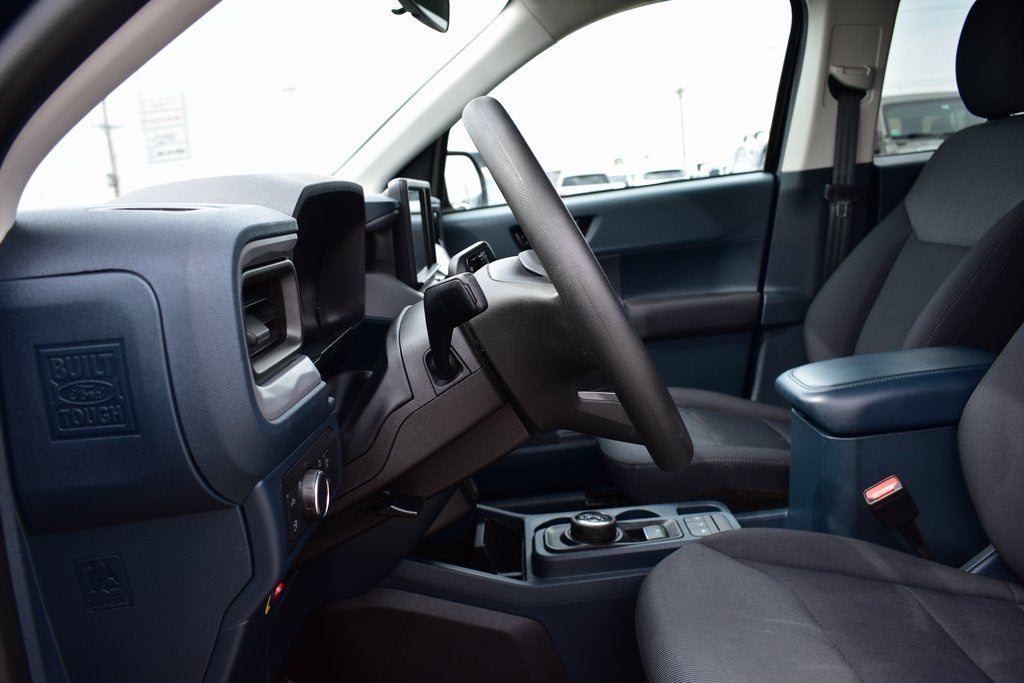 2022 Ford Maverick XL w/Utility Bed Cap