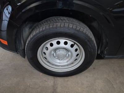 2022 Ford Maverick XL w/Utility Bed Cap