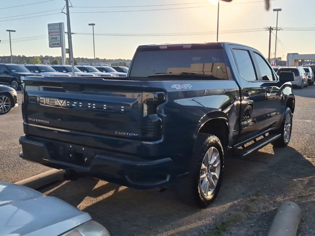 2023 Chevrolet Silverado 1500 Custom