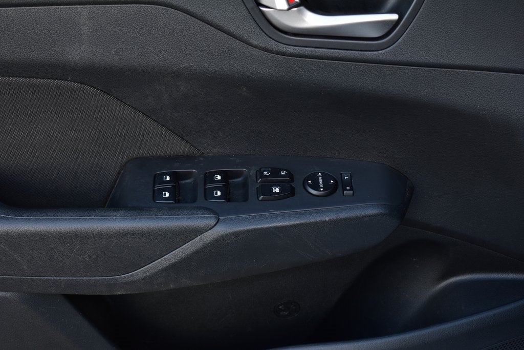 2020 Hyundai Accent SE