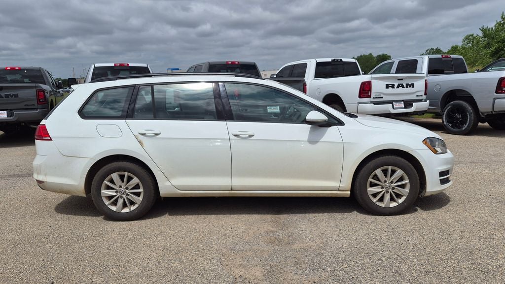 2016 Volkswagen Golf SportWagen S