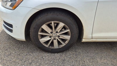 2016 Volkswagen Golf SportWagen S