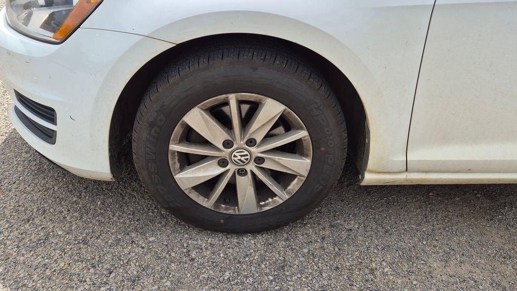 2016 Volkswagen Golf SportWagen S