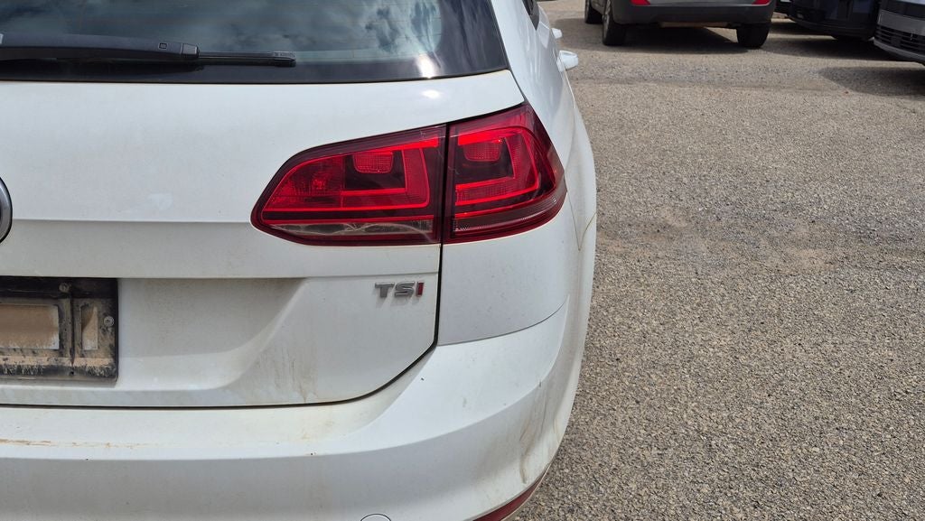 2016 Volkswagen Golf SportWagen S