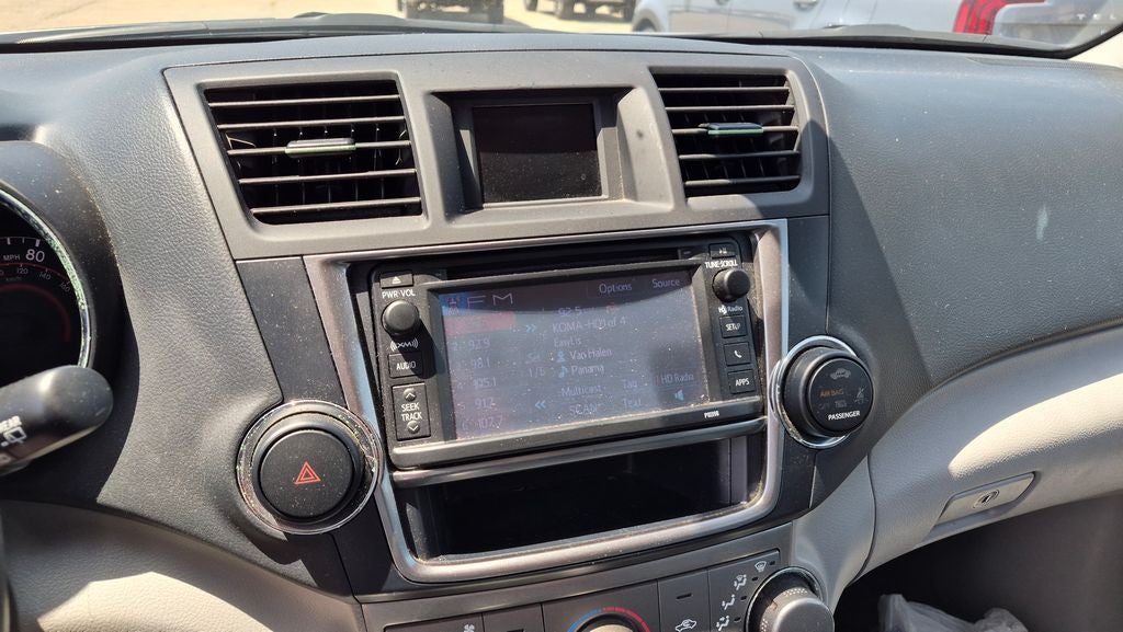 2013 Toyota Highlander SE