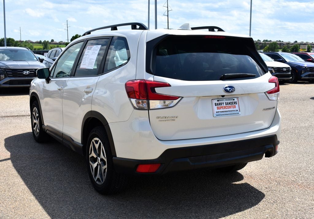2022 Subaru Forester Premium