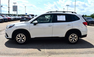 2022 Subaru Forester Premium
