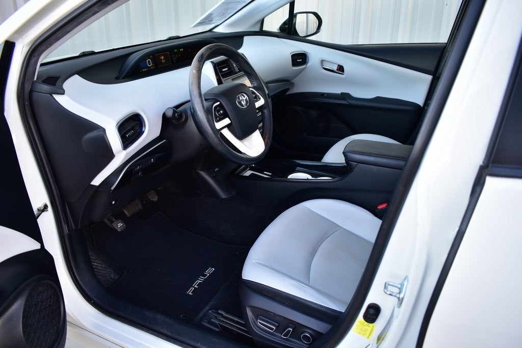 2017 Toyota Prius Four Touring