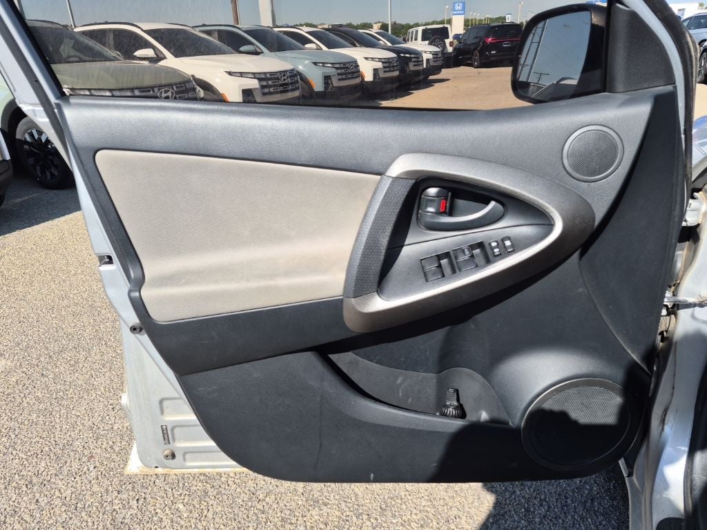 2009 Toyota RAV4 Base