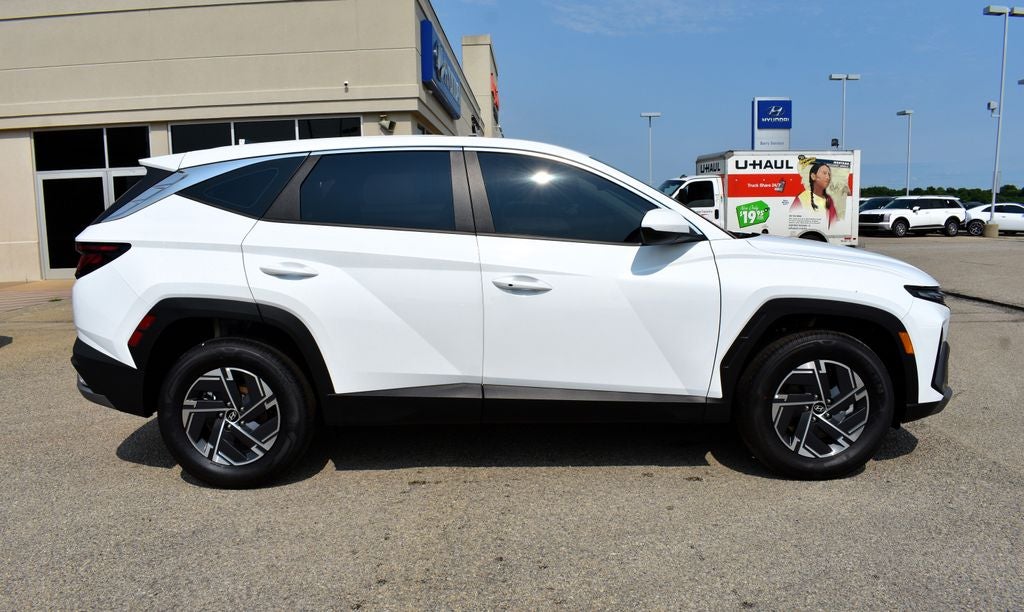 2026 Hyundai Tucson Hybrid Blue SE